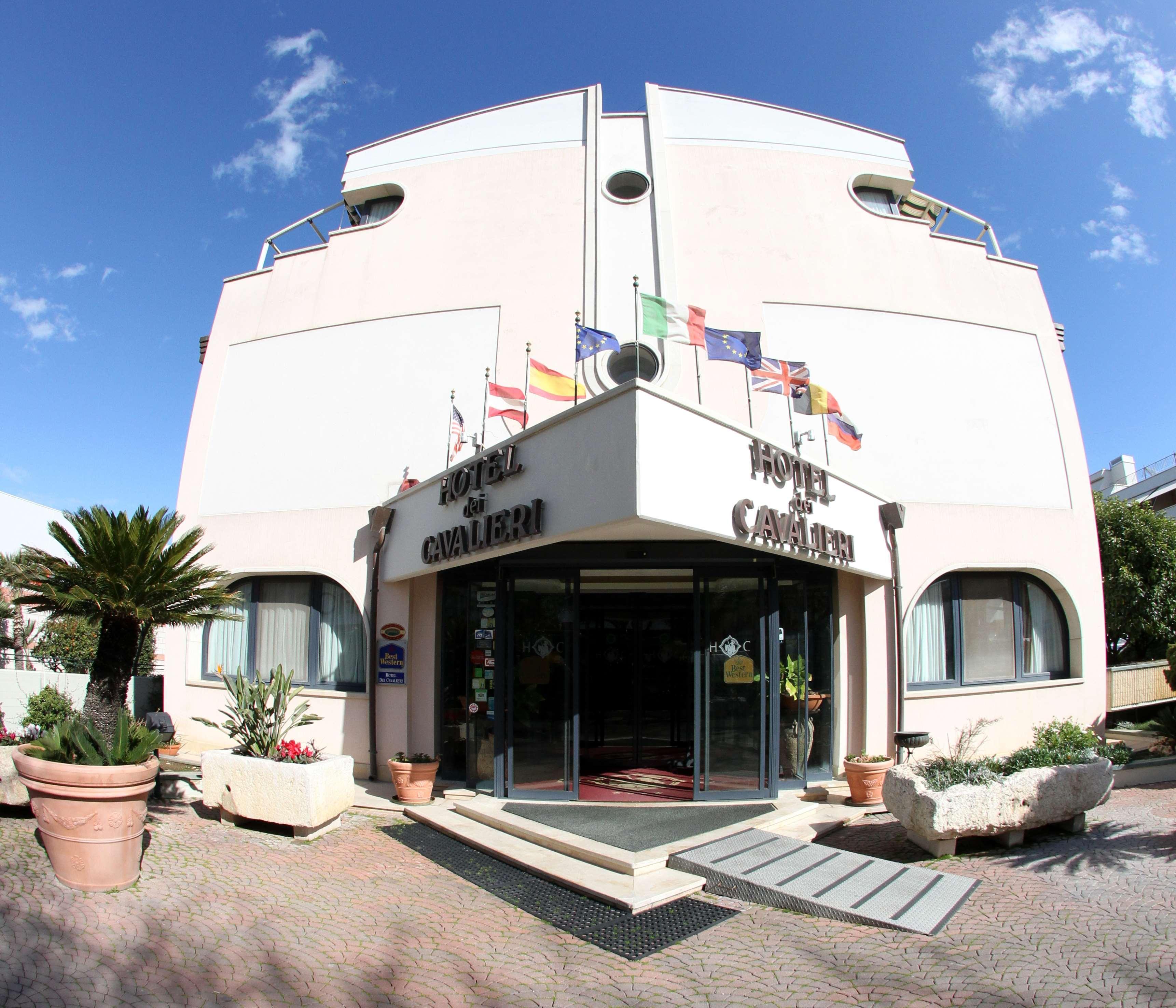 Best Western Hotel Dei Cavalieri Barletta Exterior foto