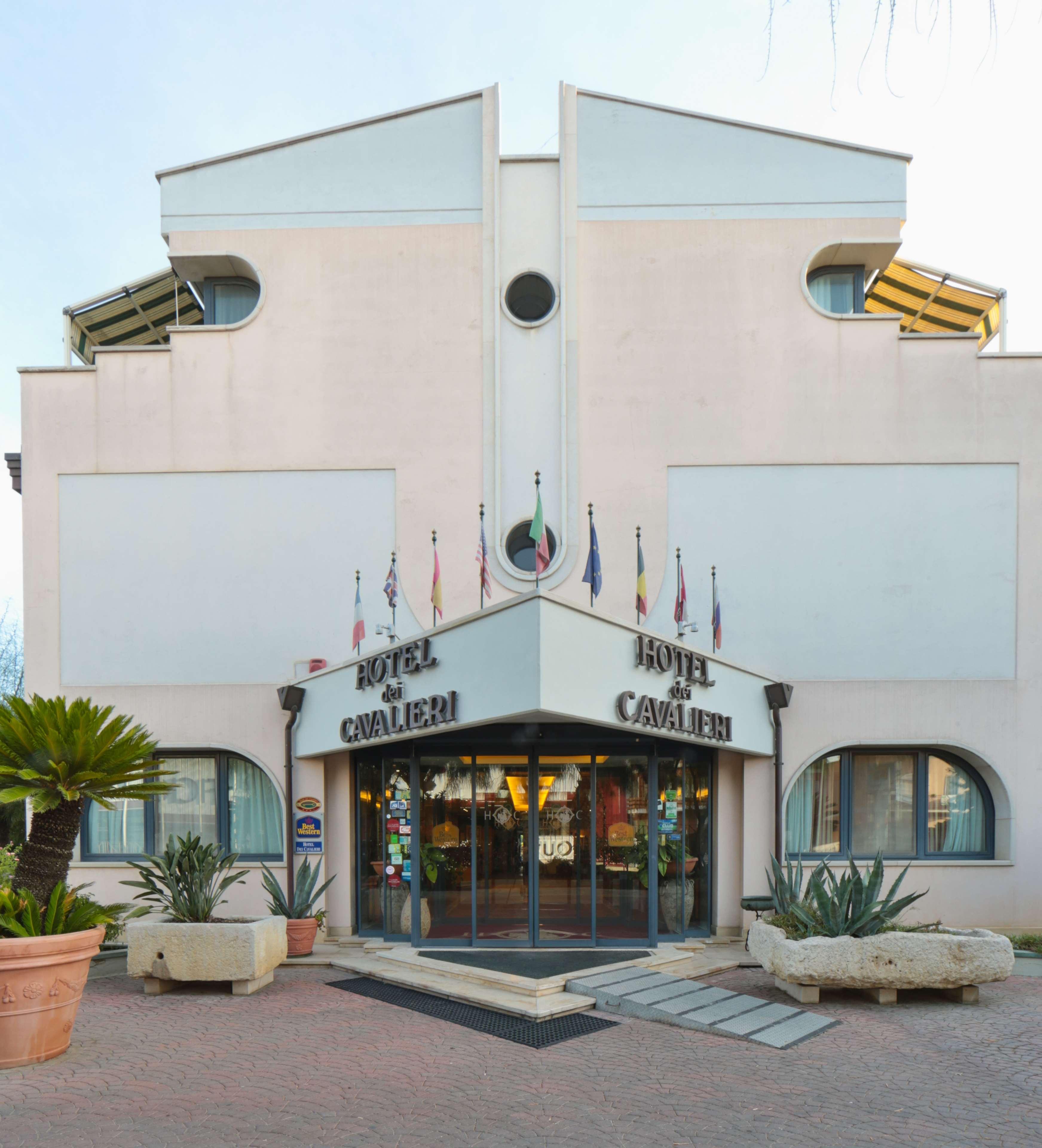 Best Western Hotel Dei Cavalieri Barletta Exterior foto